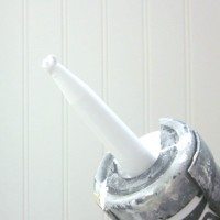how to keep caulk from drying out