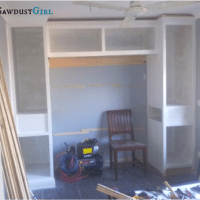 Small bedroom solutions - built-ins