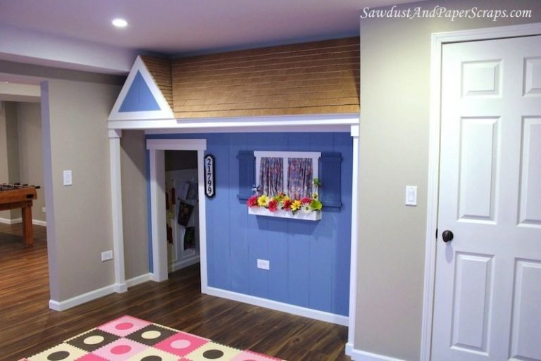playhouse under the stairs
