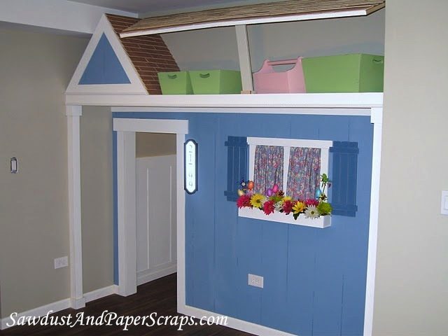 Playhouse-CLoset-with-hinged-Lid