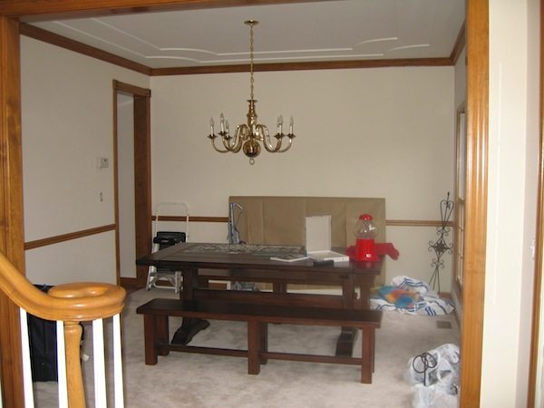 IL dining room before