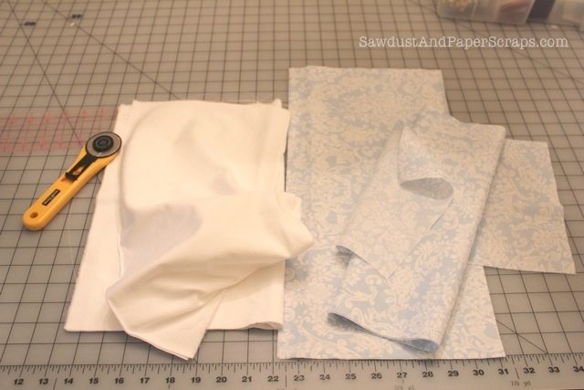 Sewing ruffled grocery bags 