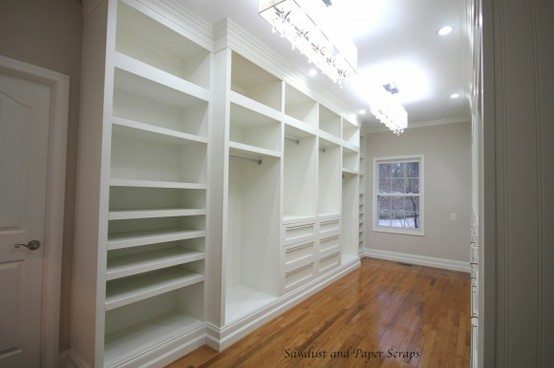 Tiny Closet in Guest Bedroom - Sawdust Girl®