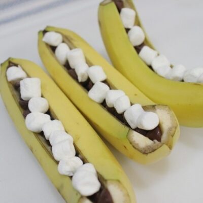 Banana Boats (easiest recipe ever for a kinda’ healthy dessert)