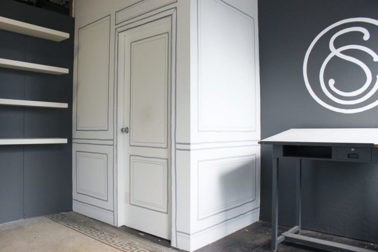 Cool Faux Molding Idea Done with Markers