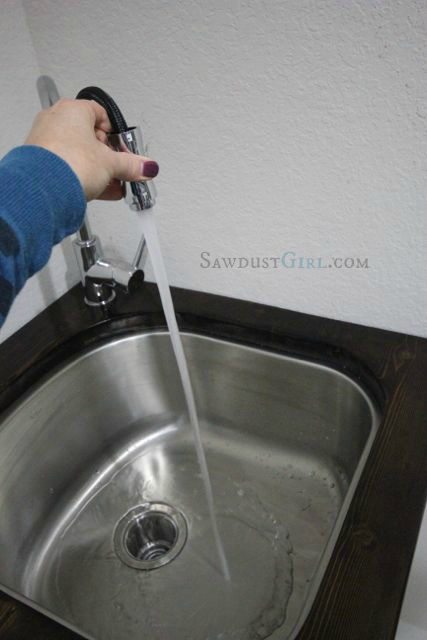 pullout spray faucet
