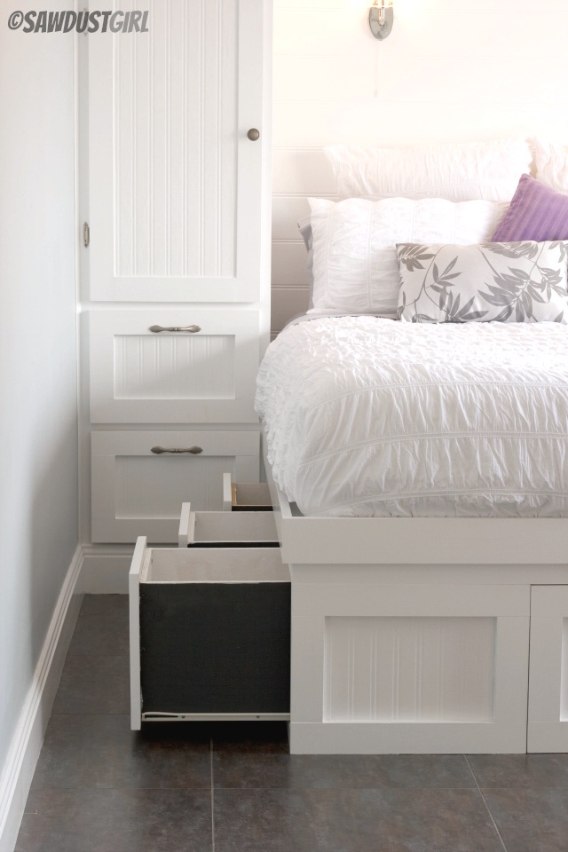 Built-in Platform Storage Bed