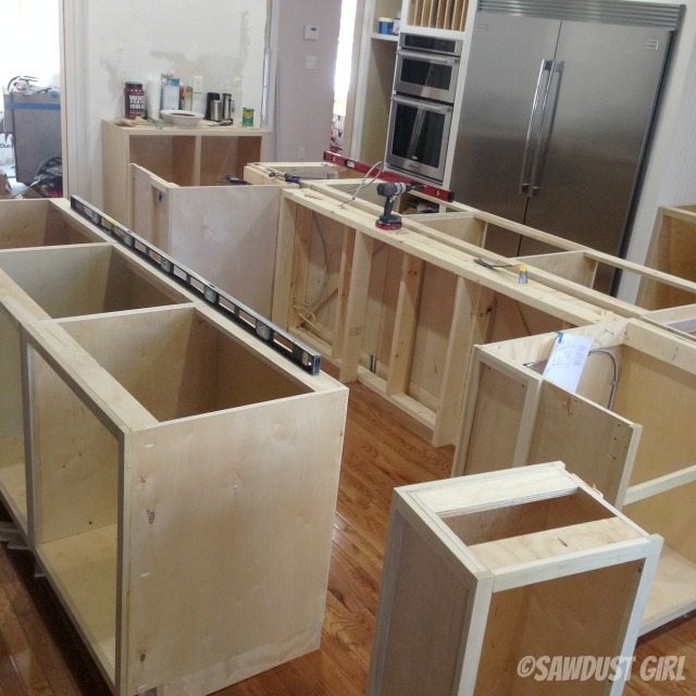 Configuring kitchen island cabinets