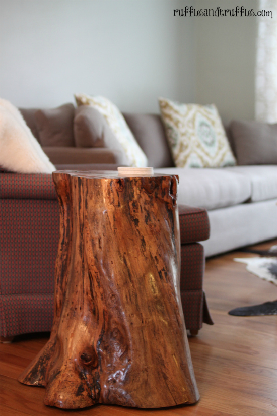 Amazing diy tree-stump table