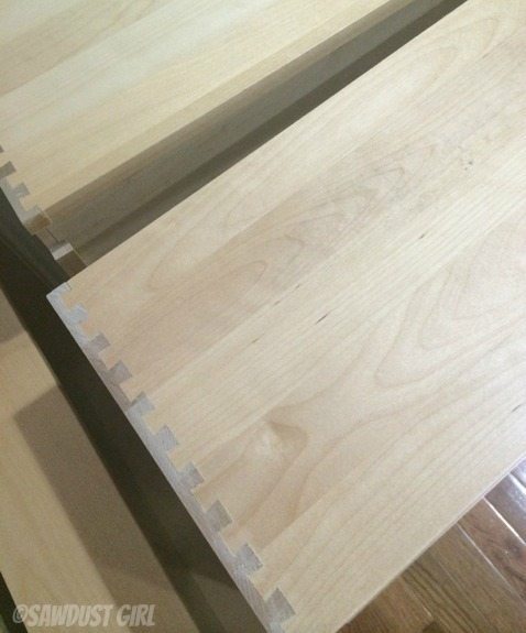 Dovetail kitchen drawers