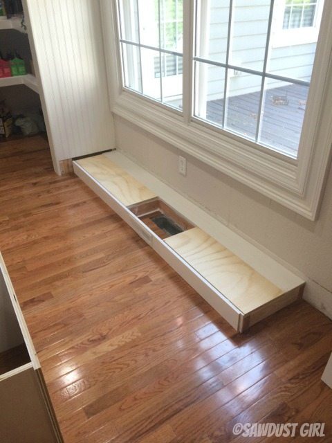 How to install cabinet base with a floor vent