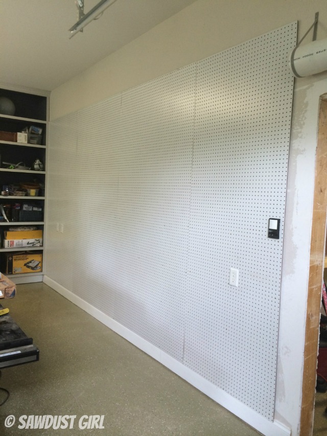 How to install a pegboard wall