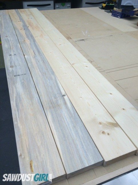 Natural Striped Wood Console Table 3 Blue Stained Pine