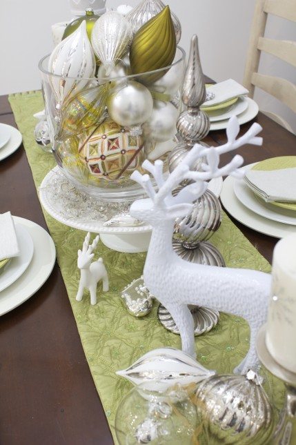 Chartreuse and White Christmas Tablescape 