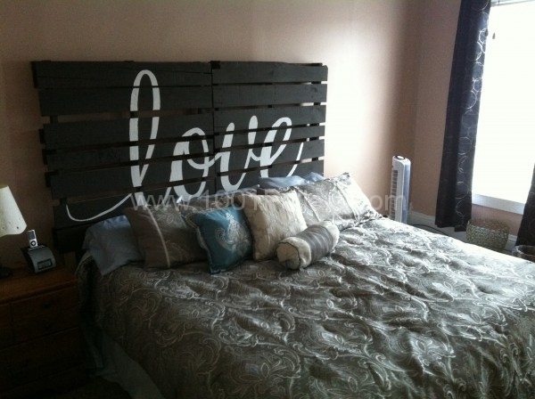 Pallet headboard idea