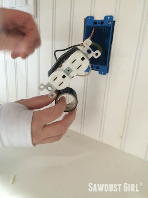Wiring an outlet