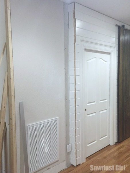 plank wall corners