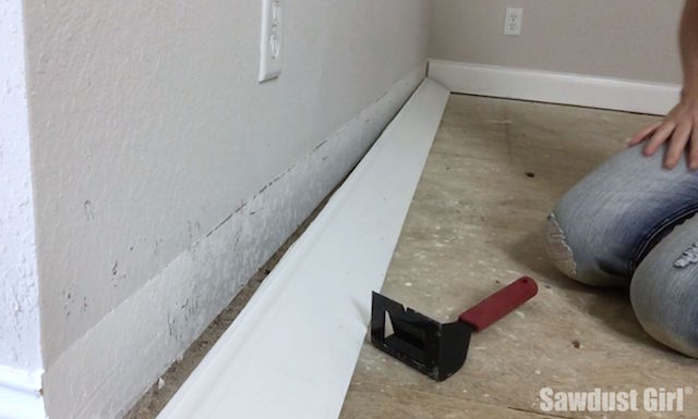 Remove Baseboard with the Trim Puller