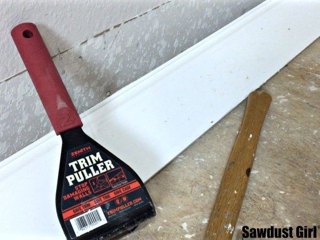 Remove Baseboard with the Trim Puller - Sawdust Girl®