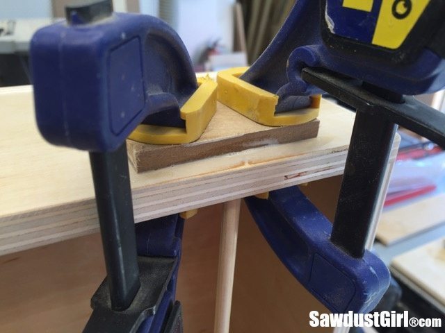 dowel support