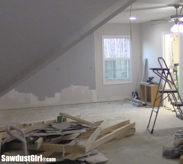 Building a craft room in the loft.
