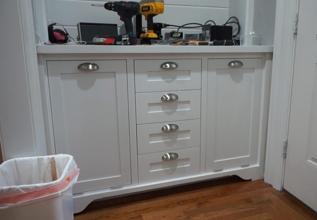 https://sawdustgirl.com/wp-content/uploads/2016/11/installing-drawer-pulls19.jpg