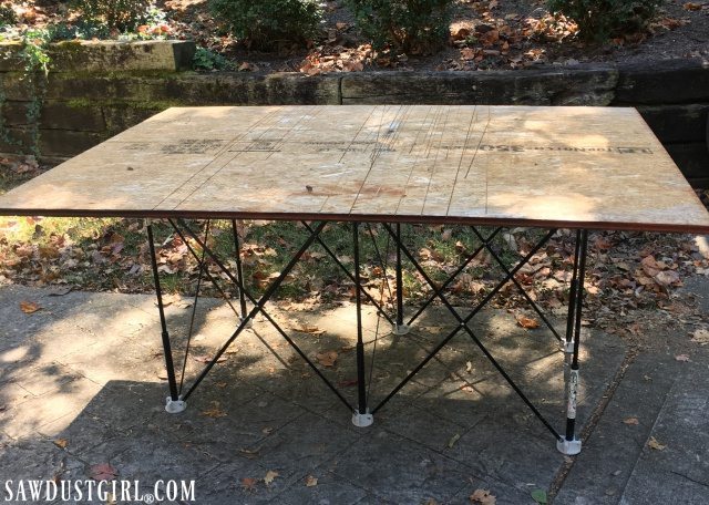 Centipede deals folding table