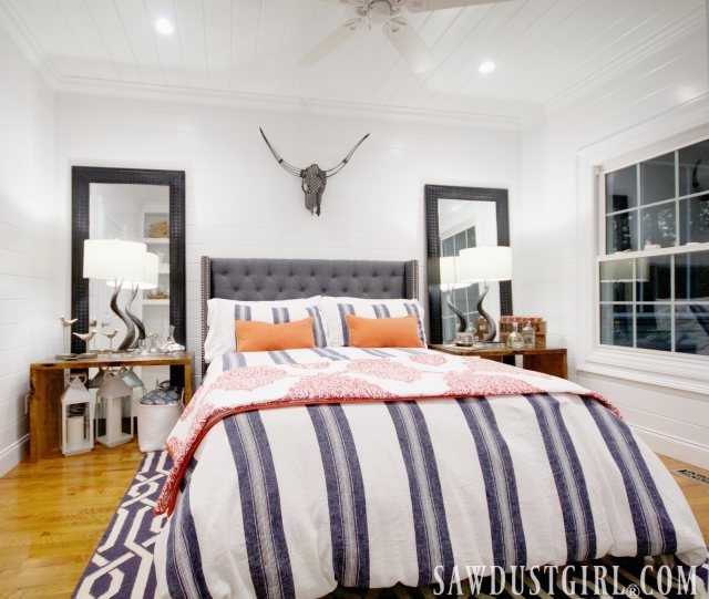 I'm so happy to share the guest bedroom reveal!  It is a little bedroom but it is fit for a queen.