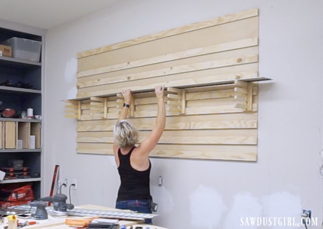 https://sawdustgirl.com/wp-content/uploads/2018/07/track-saw-track-storage08.jpg