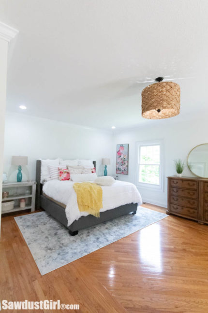 Tiny Closet in Guest Bedroom - Sawdust Girl®